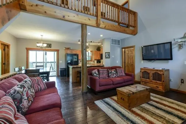 Ev (Coyote Cabin - EXCELLENT Location - 6)