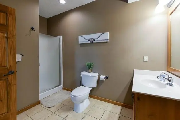 Ev (Coyote Cabin - EXCELLENT Location - 6)