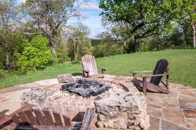Ev (Coyote Cabin - EXCELLENT Location - 6)