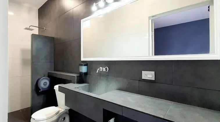 Deluxe Room 1B