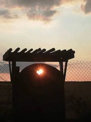 Kır Evi, 1 Büyük (Queen) Boy Yatak ve Çekyat