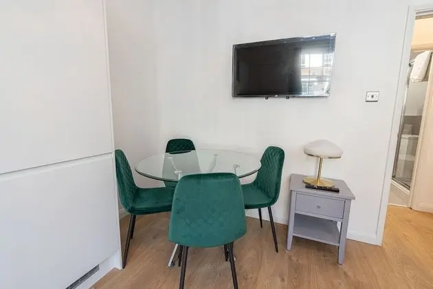 Superior Apart Daire, Banyolu/Duşlu