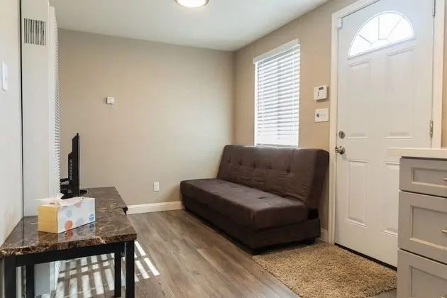 Ev (Cozy 1-Bedroom in  Richmond)