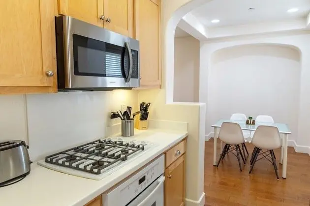 Ev (Cozy 3-Bedroom in Fremont, Near BART!)