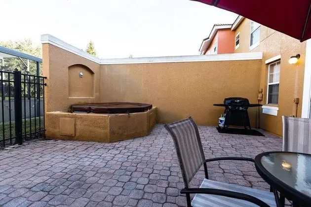 Ev (Cozy - Adorable 3 Bed 2.5 Bath Townho)