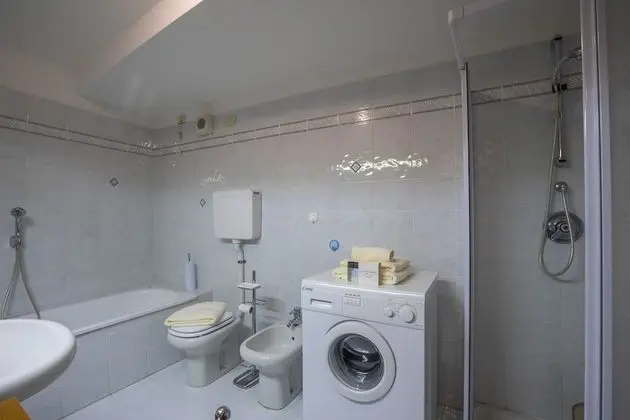 Family Apart Daire, Birden Çok Yatak (Cozy Apartment In The Heart Of Riva)
