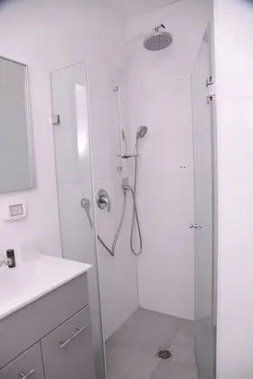 Apart Daire, 1 Çift Kişilik Yatak, Sigara İçilmez
