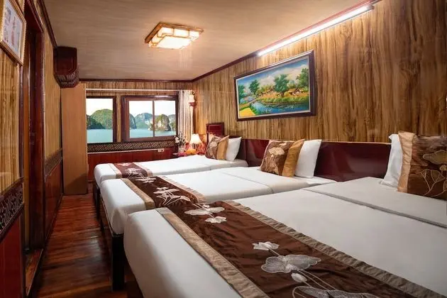 Deluxe Üç Kişilik Oda
