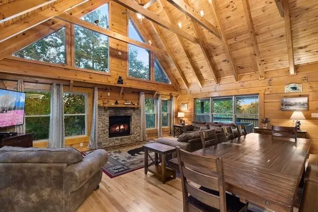 Kulübe (Cozy Bear Lodge)