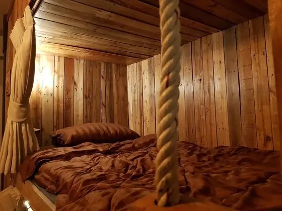 Mixed Dormitory 8 Beds