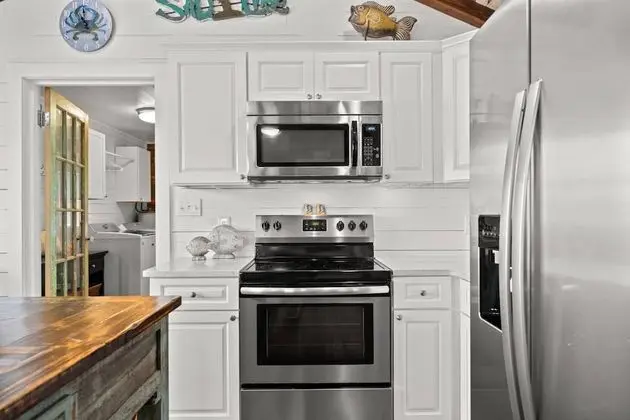 Daire (The Cozy Cottage (3/2))