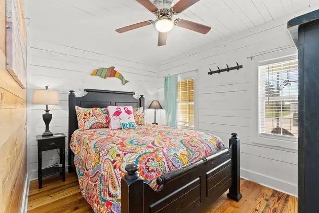 Daire (The Cozy Cottage (3/2))