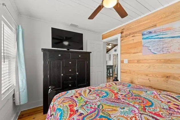 Daire (The Cozy Cottage (3/2))