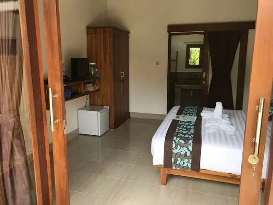 Comfort Tek Büyük Yataklı Oda, 1 Büyük (Queen) Boy Yatak, Havuz Kullanımı, Bahçe Manzaralı