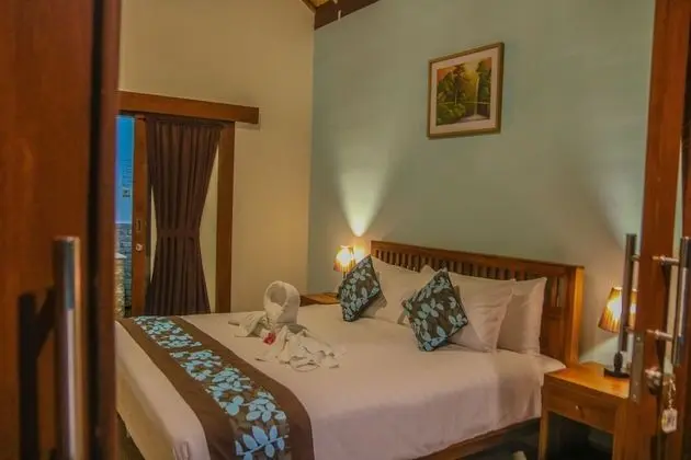 Comfort Tek Büyük Yataklı Oda, 1 Büyük (Queen) Boy Yatak, Havuz Kullanımı, Bahçe Manzaralı