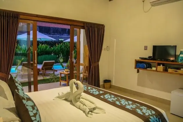 Comfort Tek Büyük Yataklı Oda, 1 Büyük (Queen) Boy Yatak, Havuz Kullanımı, Bahçe Manzaralı
