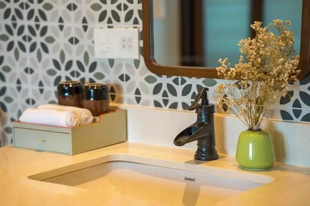 Deluxe Tek Büyük veya İki Ayrı Yataklı Oda, Şehir Manzaralı