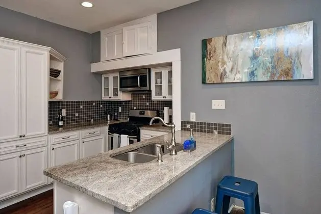 Ev (1 Bedroom)