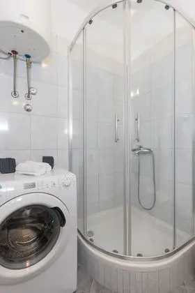 Apart Daire (One-Bedroom Apartment with Sea View)