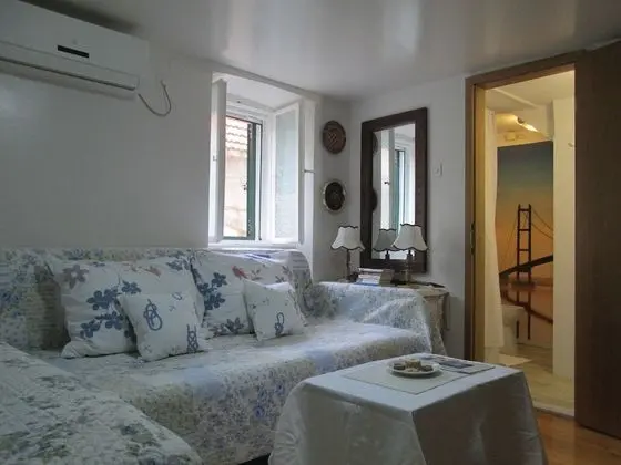 Comfort Tek Büyük veya İki Ayrı Yataklı Oda