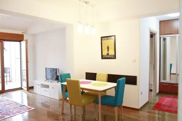 Apart Daire, 1 Çift Kişilik Yatak ve Çekyat