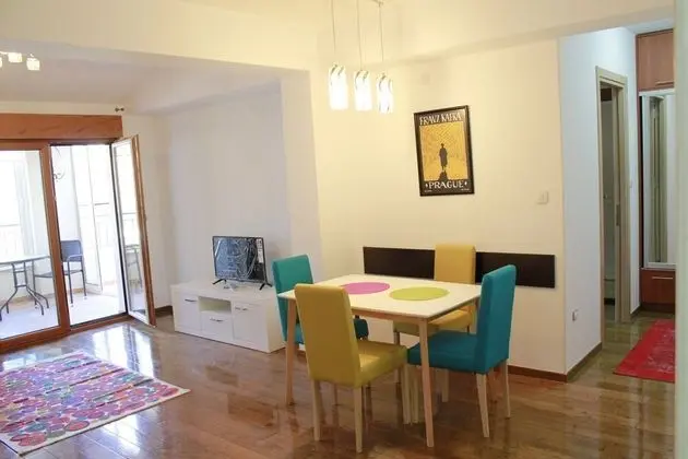 Apart Daire, 1 Çift Kişilik Yatak ve Çekyat