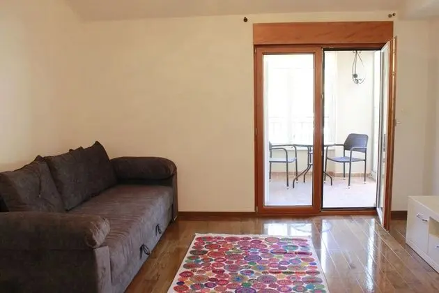 Apart Daire, 1 Çift Kişilik Yatak ve Çekyat