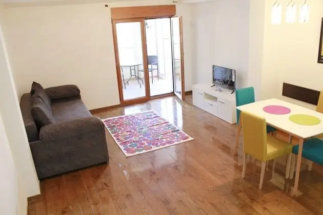 Apart Daire, 1 Çift Kişilik Yatak ve Çekyat