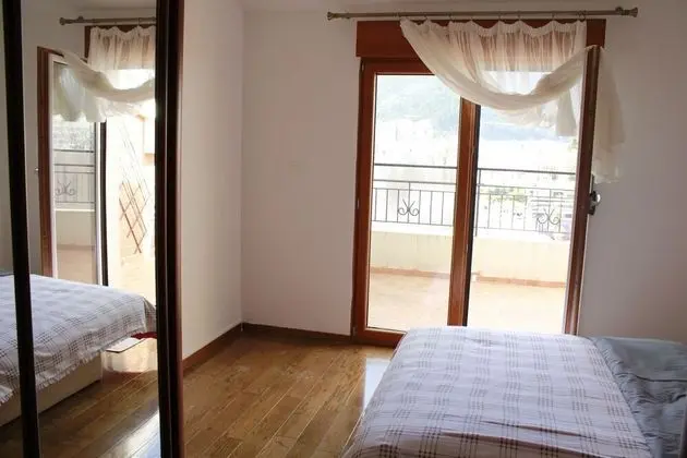 Apart Daire, 1 Çift Kişilik Yatak ve Çekyat
