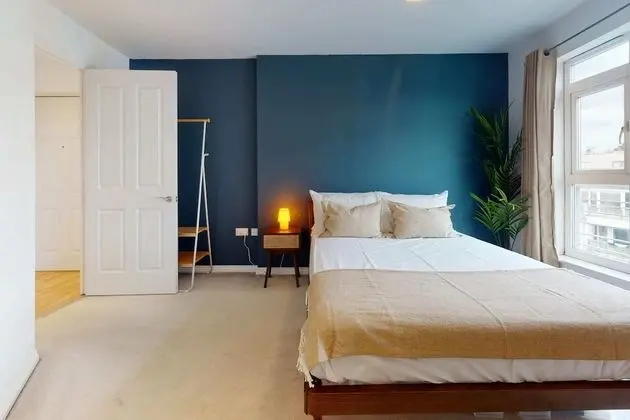 Basic Apart Daire, 1 En Büyük (King) Boy Yatak ve Çekyat