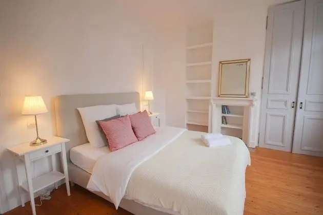 Basic Apart Daire, 1 En Büyük (King) Boy Yatak ve Çekyat