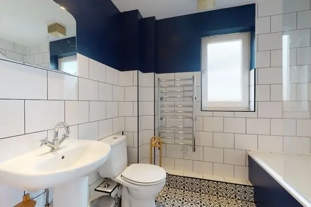 Basic Apart Daire, 1 En Büyük (King) Boy Yatak ve Çekyat