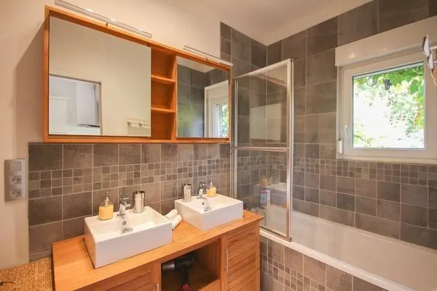 Basic Apart Daire, 1 En Büyük (King) Boy Yatak ve Çekyat