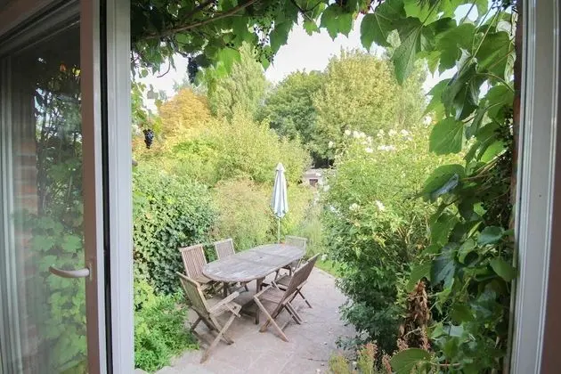 Basic Apart Daire, 1 En Büyük (King) Boy Yatak ve Çekyat