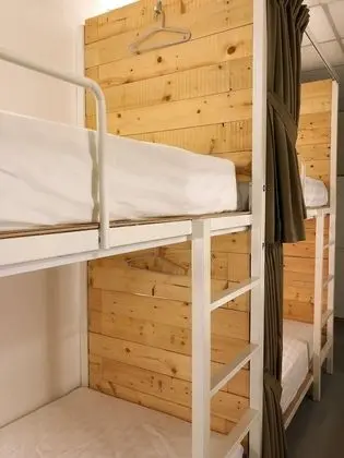 Ortak Ranzalı Oda, Sadece kadınlar için