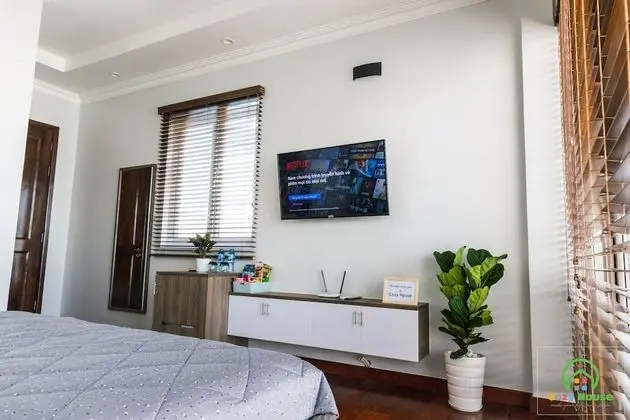 Deluxe Tek Büyük Yataklı Oda, Balkon, Nehir Manzaralı