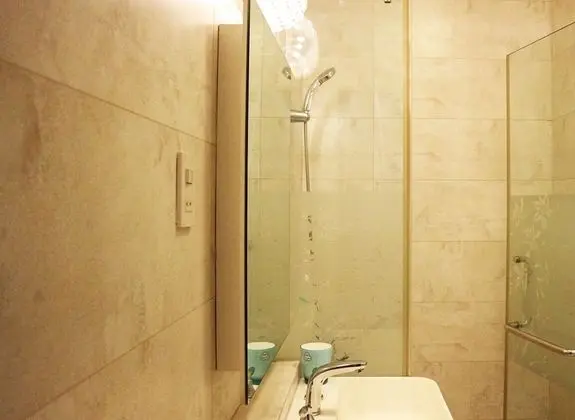 Deluxe Tek Büyük Yataklı Oda, Balkon, Nehir Manzaralı