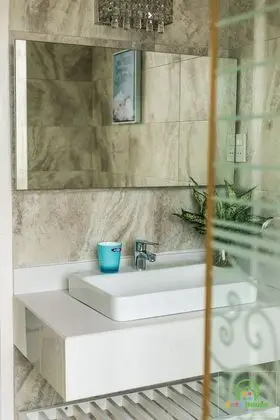 Deluxe Tek Büyük Yataklı Oda, Balkon, Nehir Manzaralı