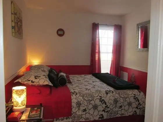Standard Oda, 1 Büyük (Queen) Boy Yatak