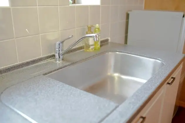 Ev (Private Vacation)