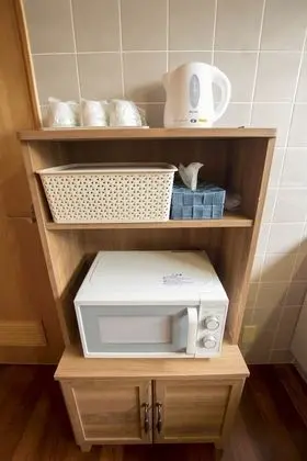 Ev (Private Vacation)