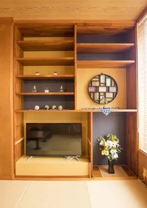 Ev (Private Vacation)