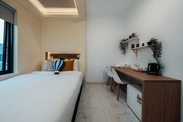 Deluxe Tek Büyük Yataklı Oda, Ortak Banyo