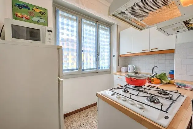 Family Apart Daire, 1 En Büyük (King) Boy Yatak ve Çekyat (Cozy Meina Apartment 50 Mt From Beach)