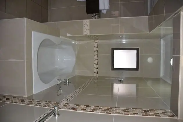 Luxury Tek Büyük Yataklı Oda