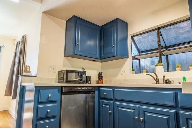 Ev (Cozy Oakland 2 Bedroom w/ Backyard)