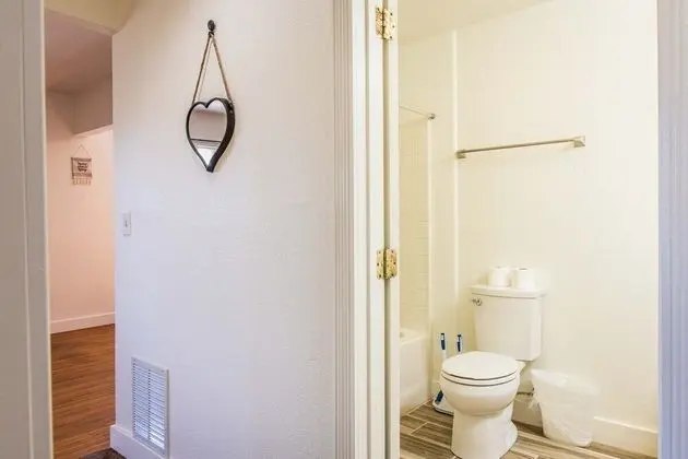 Ev (Cozy Oakland 2 Bedroom w/ Backyard)