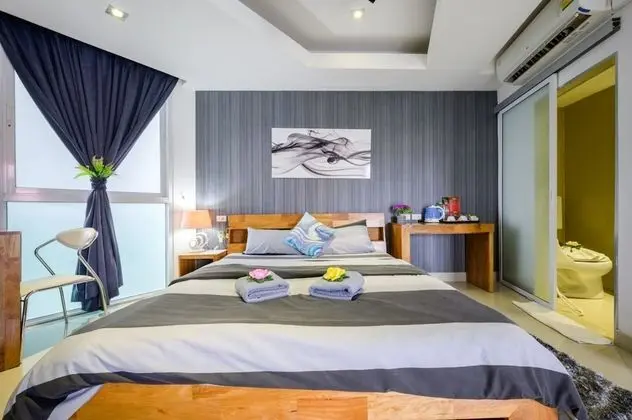 Deluxe Tek Büyük Yataklı Oda, 1 Büyük (Queen) Boy Yatak