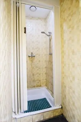 Ortak Ranzalı Oda, Sadece erkekler için (1 Bed in 4 Person Dorm)