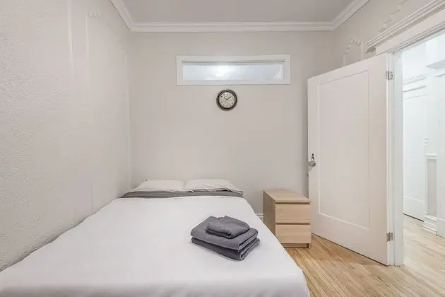 Tek Büyük Yataklı Oda, 1 Çift Kişilik Yatak